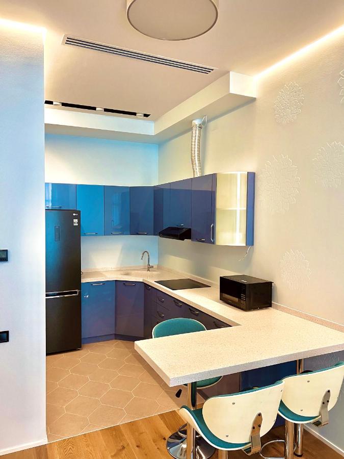 Baku, Sea Breeze On The Shores Of The Caspian Sea Apartment Bilgah